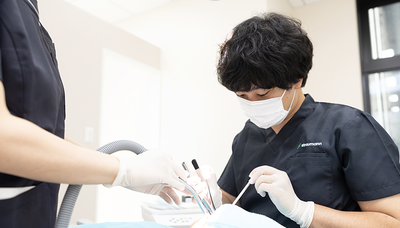 矯正歯科をお探しなら新宿エリア最大級の歯医者千賀デンタルへ
